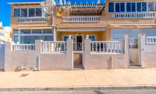 Sale - Bungalow -
Torrevieja - Aguas Nuevas