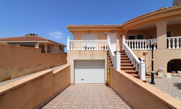 Herverkoop - Detached Villa -
Benimar - Rojales Hills