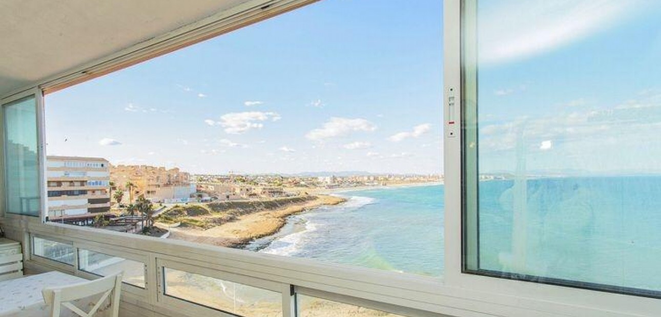 Sale - Apartment / flat -
Torrevieja - Cabo cervera