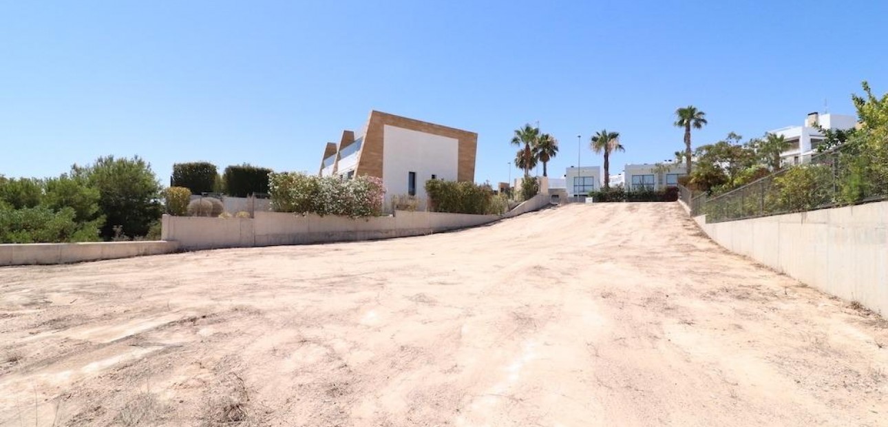 Sale - Plot / Land -
Orihuela Costa - Montezenia