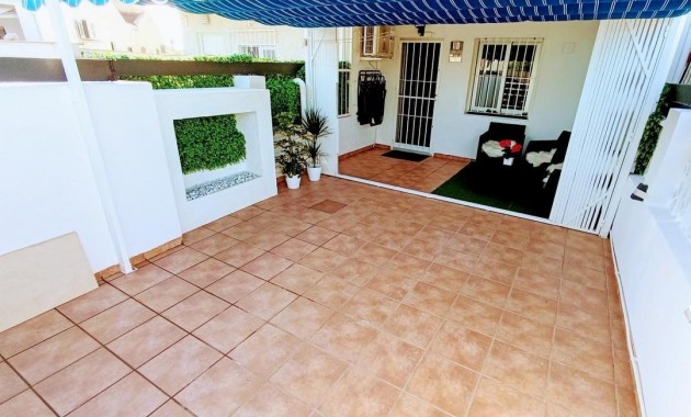 Venta - Bungalow -
Torrevieja - Torreta florida