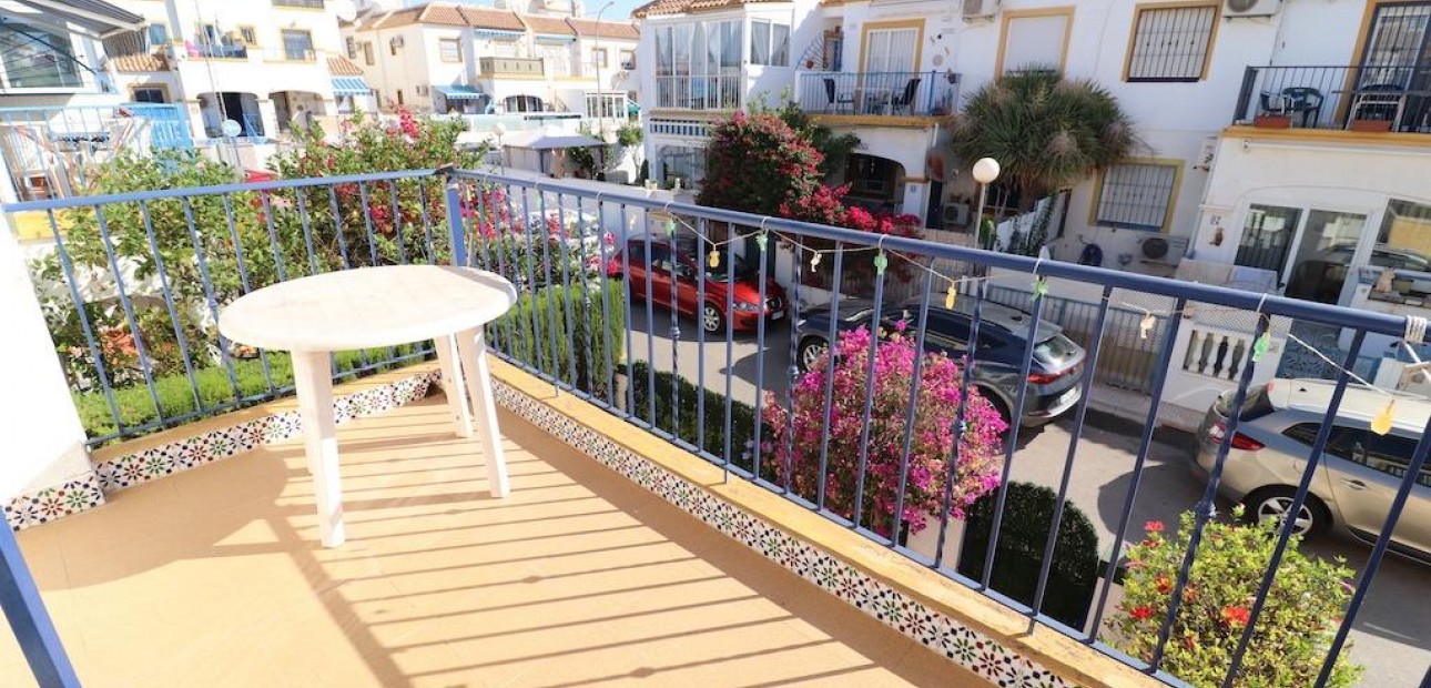 Sale - Bungalow -
Orihuela Costa - Playa Flamenca Norte