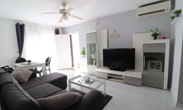 Sale - Bungalow -
Orihuela Costa - Playa Flamenca Norte