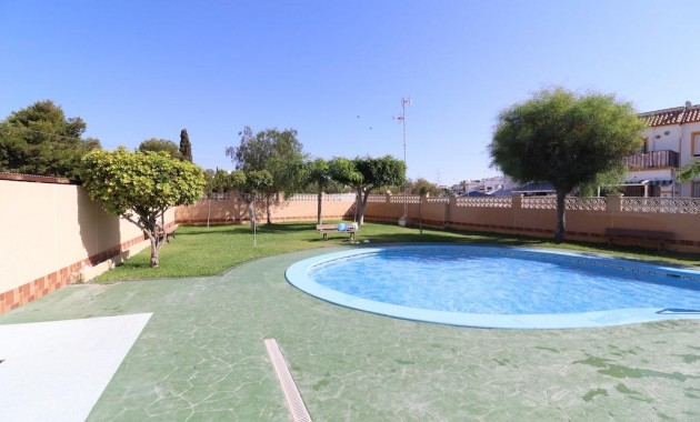 Herverkoop - Bungalow -
Orihuela Costa - Playa Flamenca Norte