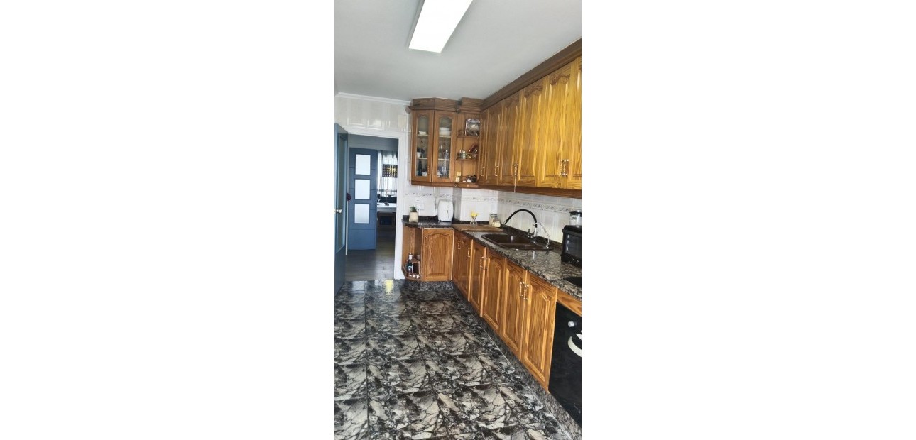 Sale - Apartment / flat -
Catral - CENTRO