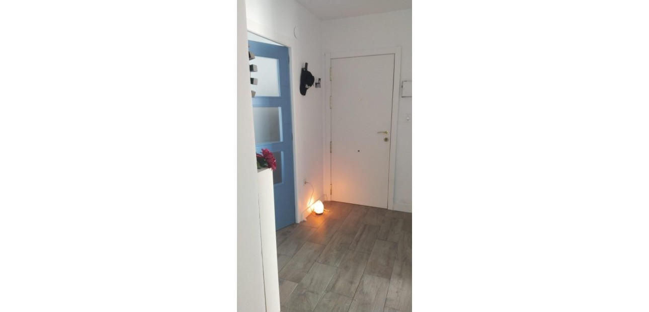 Herverkoop - Appartement / flat -
Catral - CENTRO