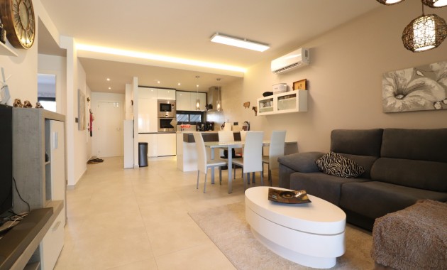 Sale - Apartment / flat -
Guardamar del Segura - El Raso