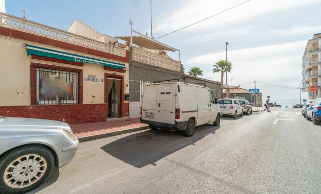 Sale - Villa -
Torrevieja - Playa de los Naufragos