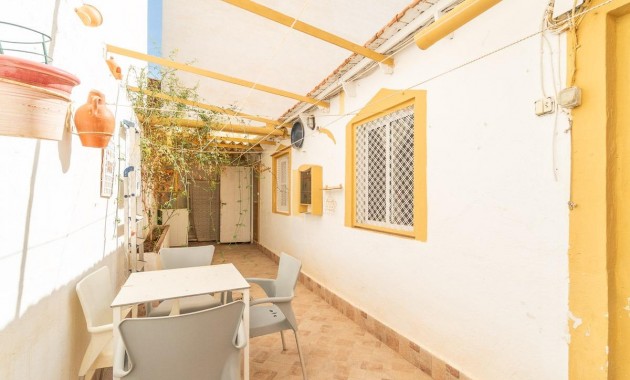 Sale - Villa -
Torrevieja - Playa de los Naufragos