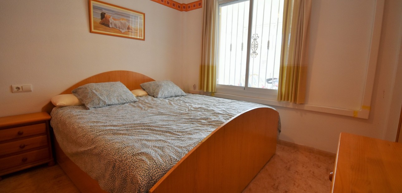 Venta - Apartamento / piso -
Orihuela Costa - Playa Flamenca