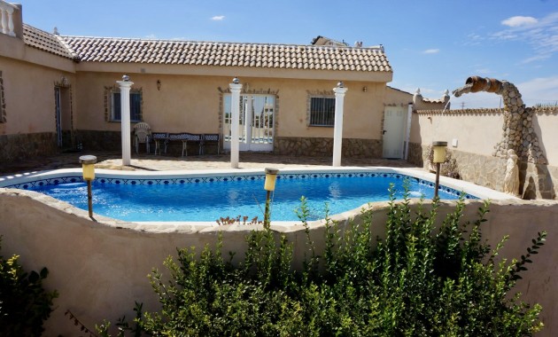 Herverkoop - Country Property -
San Fulgencio - La Marina