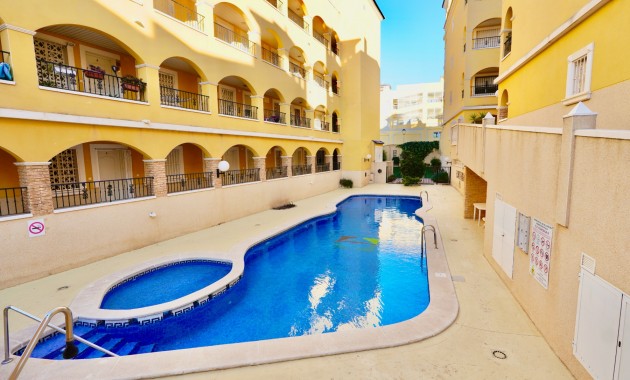 Sale - Apartment / flat -
Algorfa - Algorfa - Village