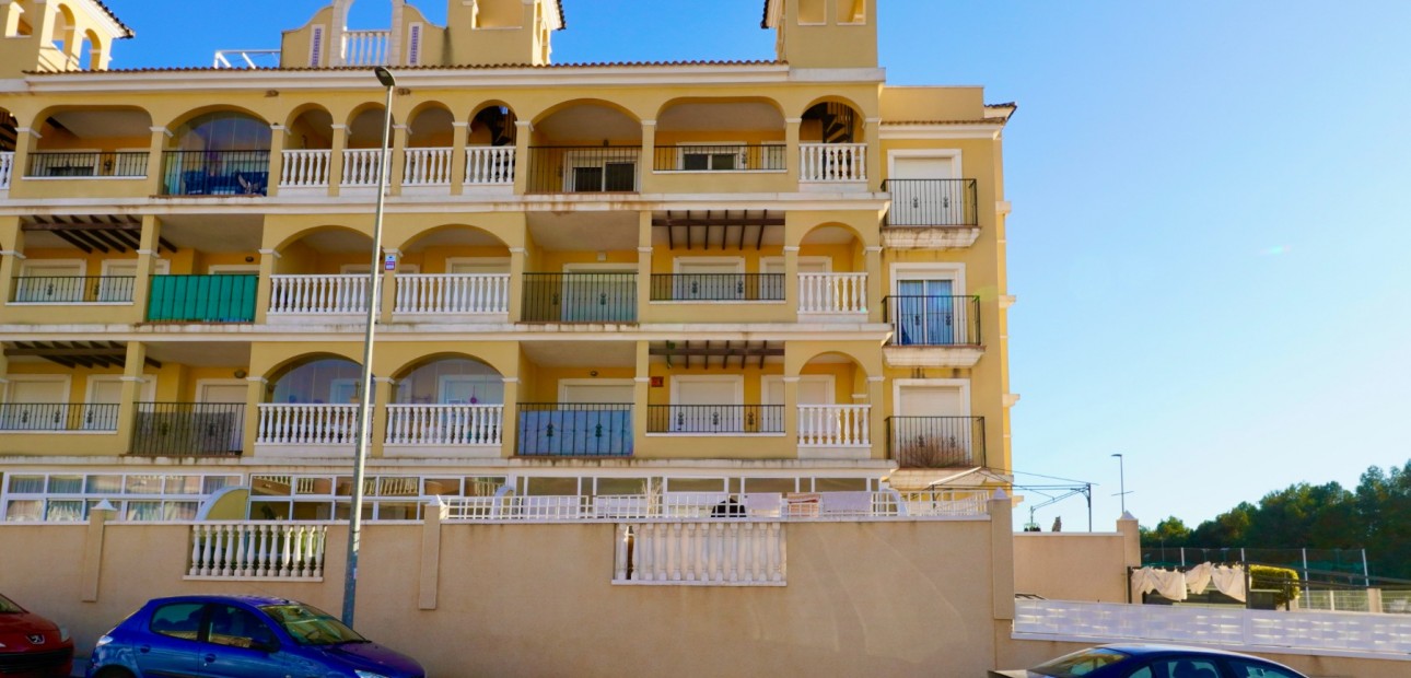 Sale - Apartment / flat -
Algorfa - Algorfa - Village