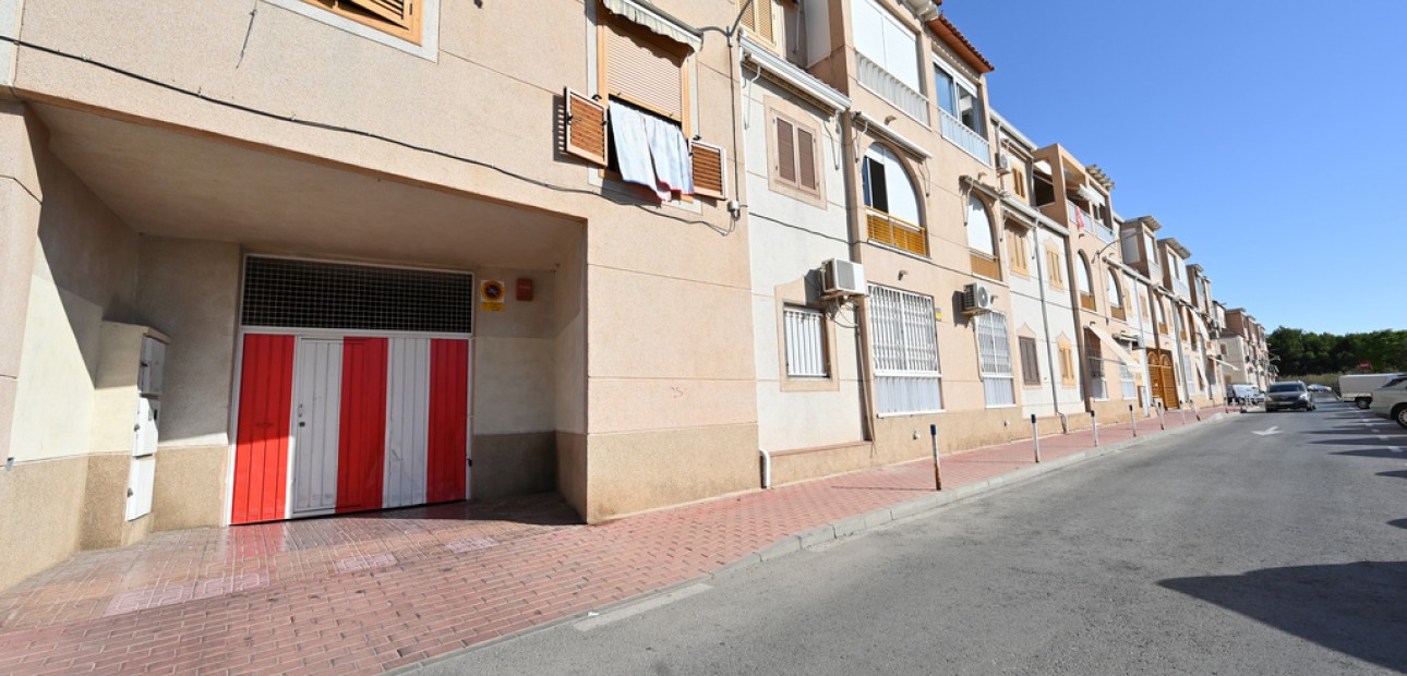 Venta - Garaje -
Torrevieja - El Acequión