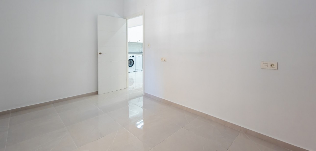 Sale - Flat -
Torrevieja - El Acequión - Los Náufragos