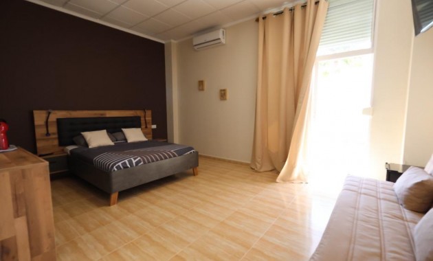 Venta - Hostel -
San Miguel de Salinas - LO RUFETE