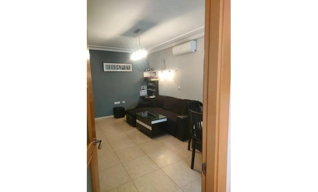 Sale - Bungalow -
Torrevieja - Nueva Torrevieja