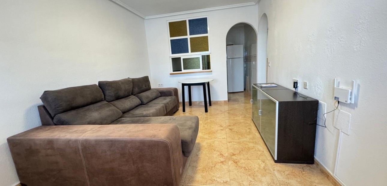 Venta - Terraced house -
Torrevieja - Torretas