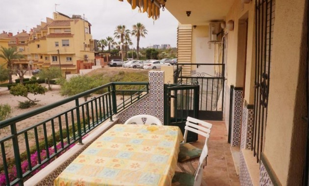 Herverkoop - Flat -
Torrevieja - La veleta