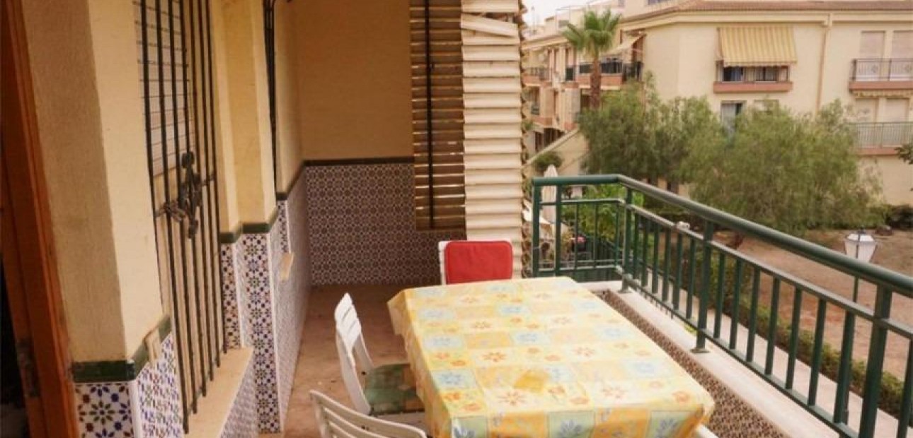 Sale - Flat -
Torrevieja - La veleta