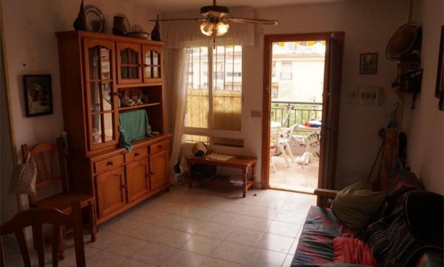 Sale - Flat -
Torrevieja - La veleta