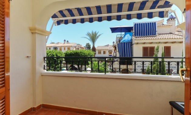 Sale - Apartment / flat -
Torrevieja - La Mata