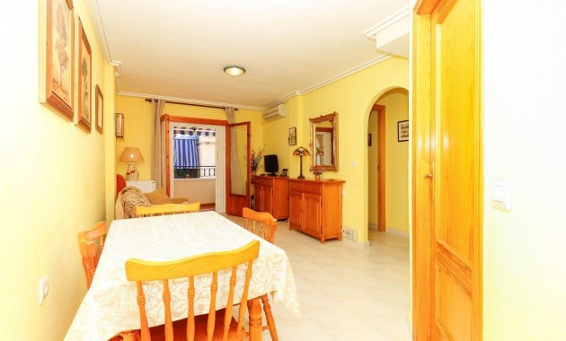 Sale - Apartment / flat -
Torrevieja - La Mata