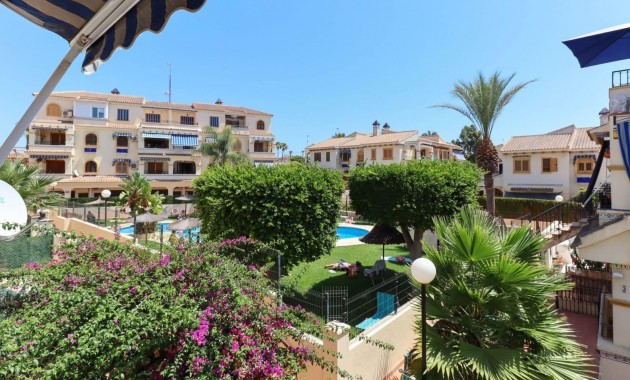 Sale - Apartment / flat -
Torrevieja - La Mata