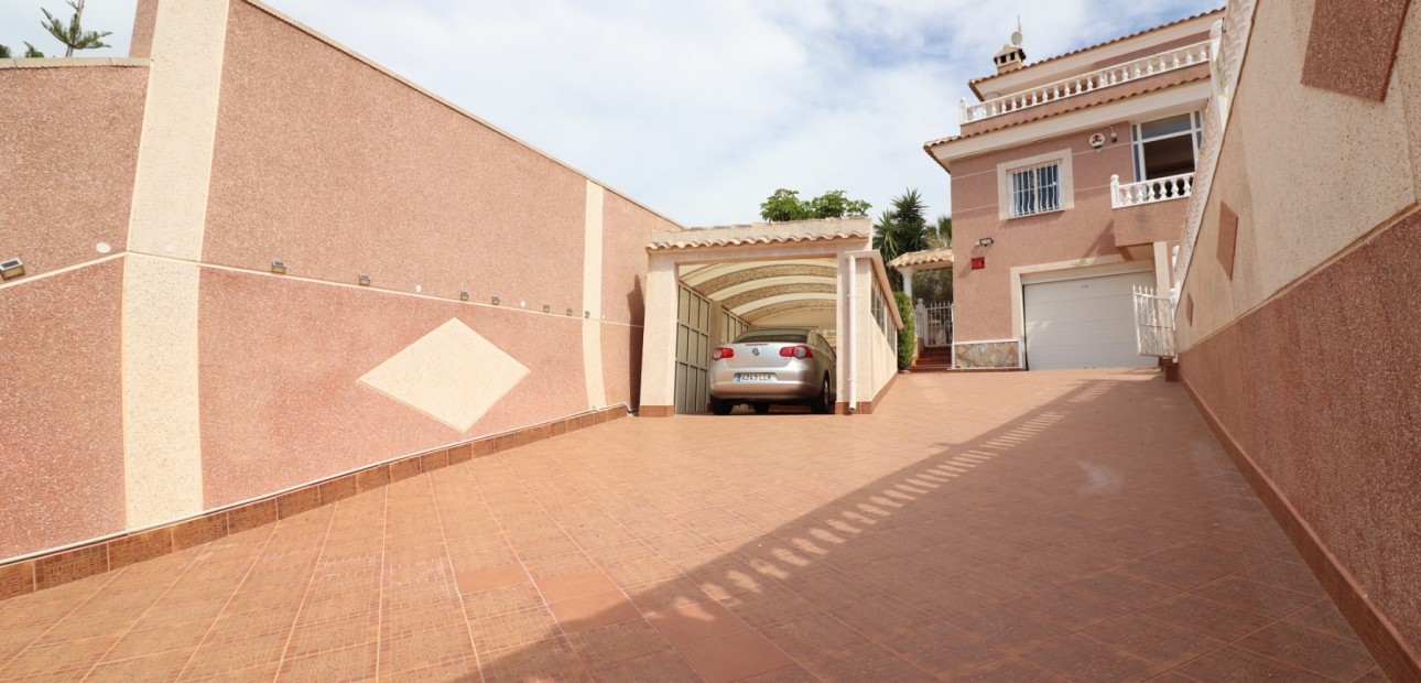 Sale - Detached Villa -
Algorfa - Lomas de La Juliana