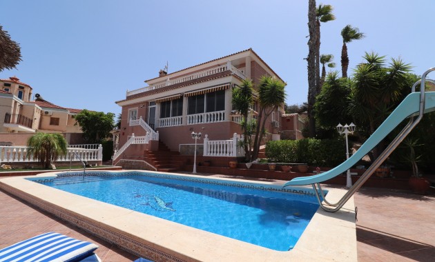 Sale - Detached Villa -
Algorfa - Lomas de La Juliana