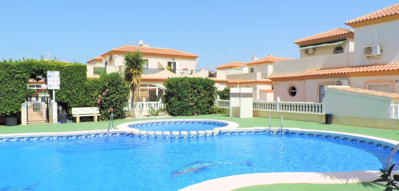 Herverkoop - Quad Villa -
Orihuela Costa - Playa Flamenca