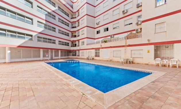 Herverkoop - Flat -
Torrevieja - Centro