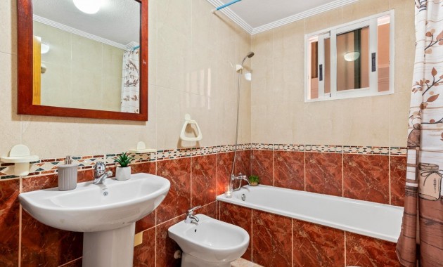 Venta - Flat -
Torrevieja - Centro