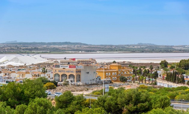 Herverkoop - Flat -
Torrevieja - Centro