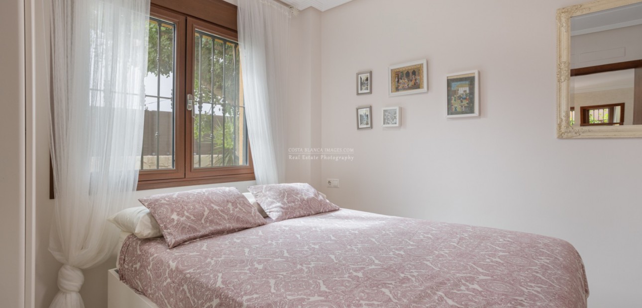 Sale - Semi - Detached Villa -
Los Montesinos - La herrada