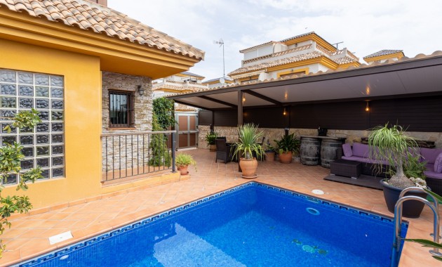 Venta - Semi - Detached Villa -
Los Montesinos - La herrada