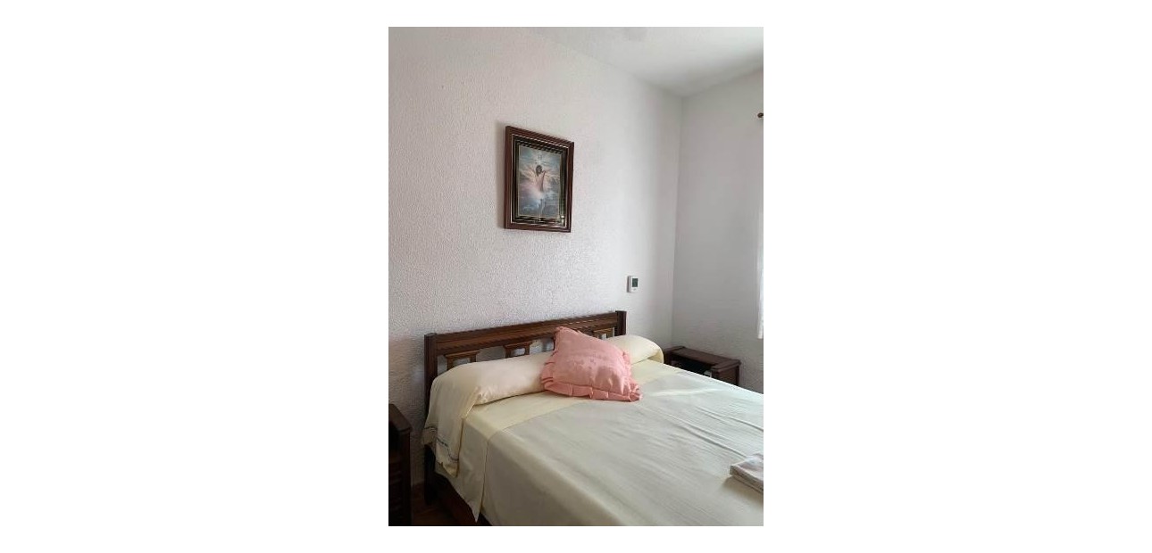 Sale - Bungalow -
Orihuela Costa - La Regia