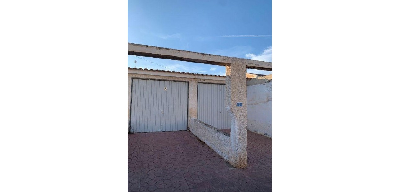 Venta - Bungalow -
Orihuela Costa - La Regia