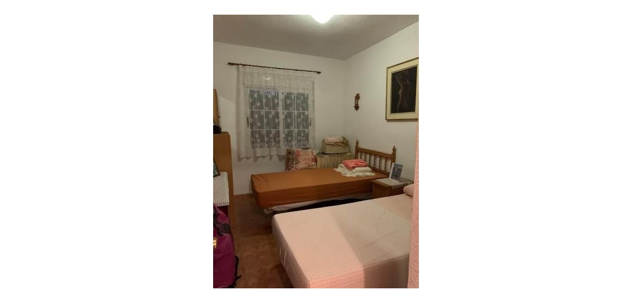 Sale - Bungalow -
Orihuela Costa - La Regia