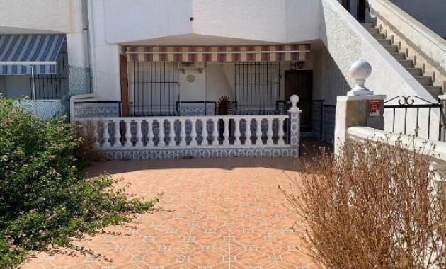 Herverkoop - Bungalow -
Orihuela Costa - La Regia