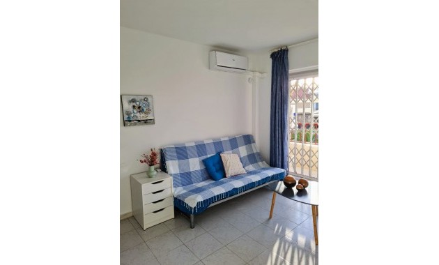 Sale - Apartment / flat -
Torrevieja - La Mata