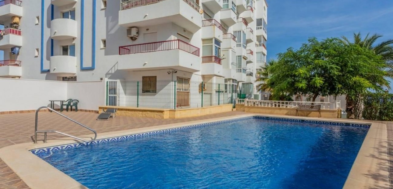 Venta - Apartamento / piso -
Torrevieja - La Mata