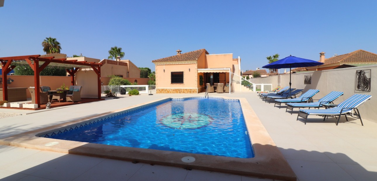 Herverkoop - Detached Villa -
Formentera del Segura - Fincas de La Vega