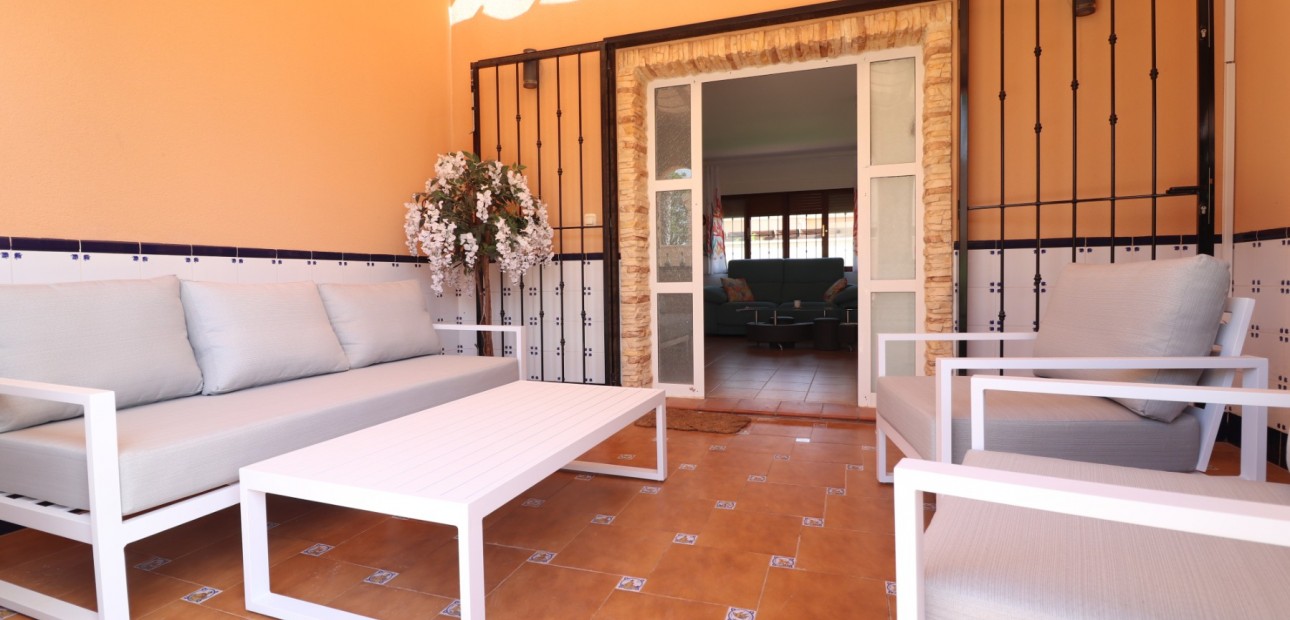 Sale - Detached Villa -
Formentera del Segura - Fincas de La Vega