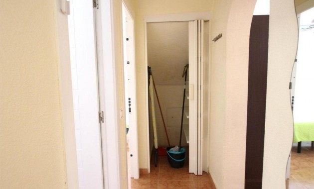 Herverkoop - Flat -
Torrevieja - Los altos