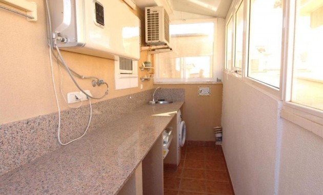 Herverkoop - Flat -
Torrevieja - Los altos