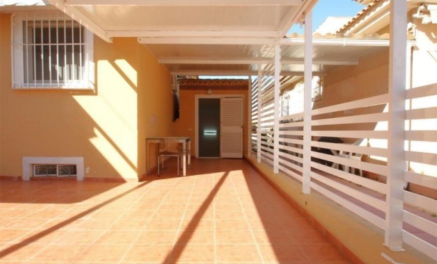 Herverkoop - Flat -
Torrevieja - Los altos