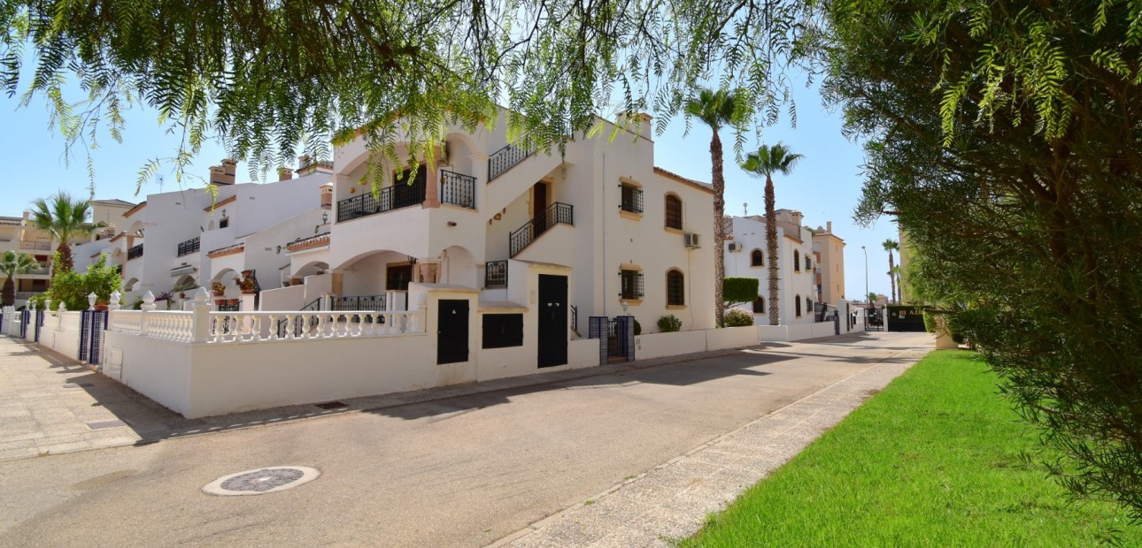 Herverkoop - Appartement / flat -
Orihuela Costa - Playa Flamenca