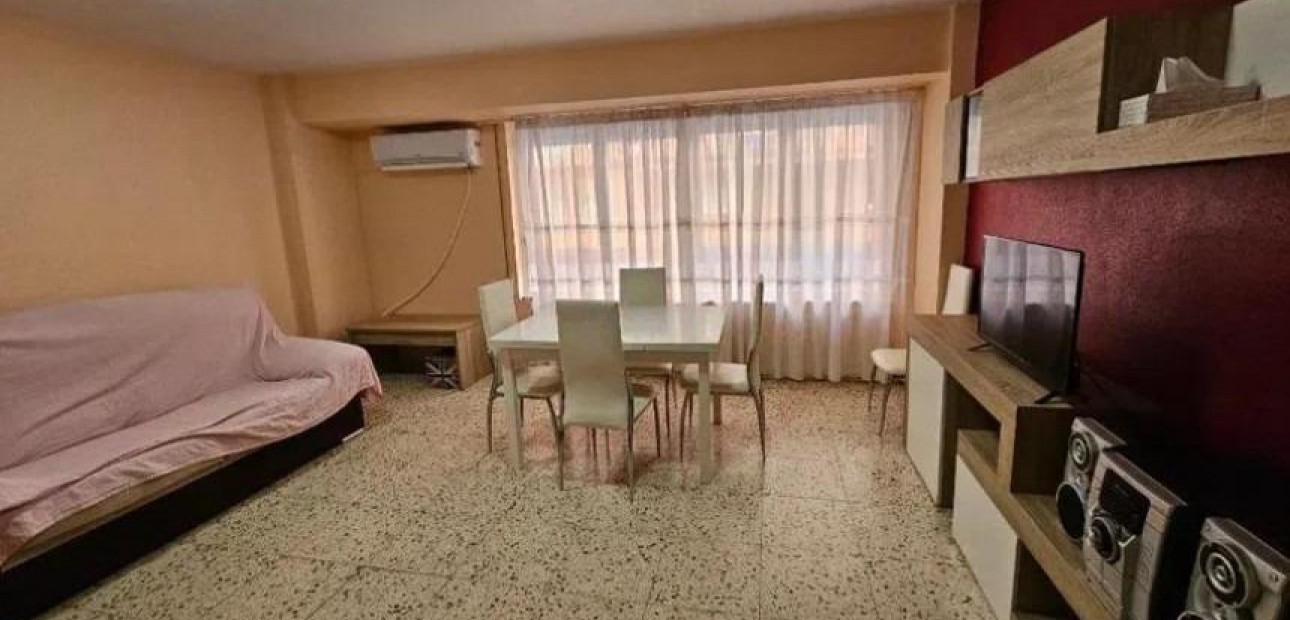 Herverkoop - Flat -
Torrevieja - Playa del cura