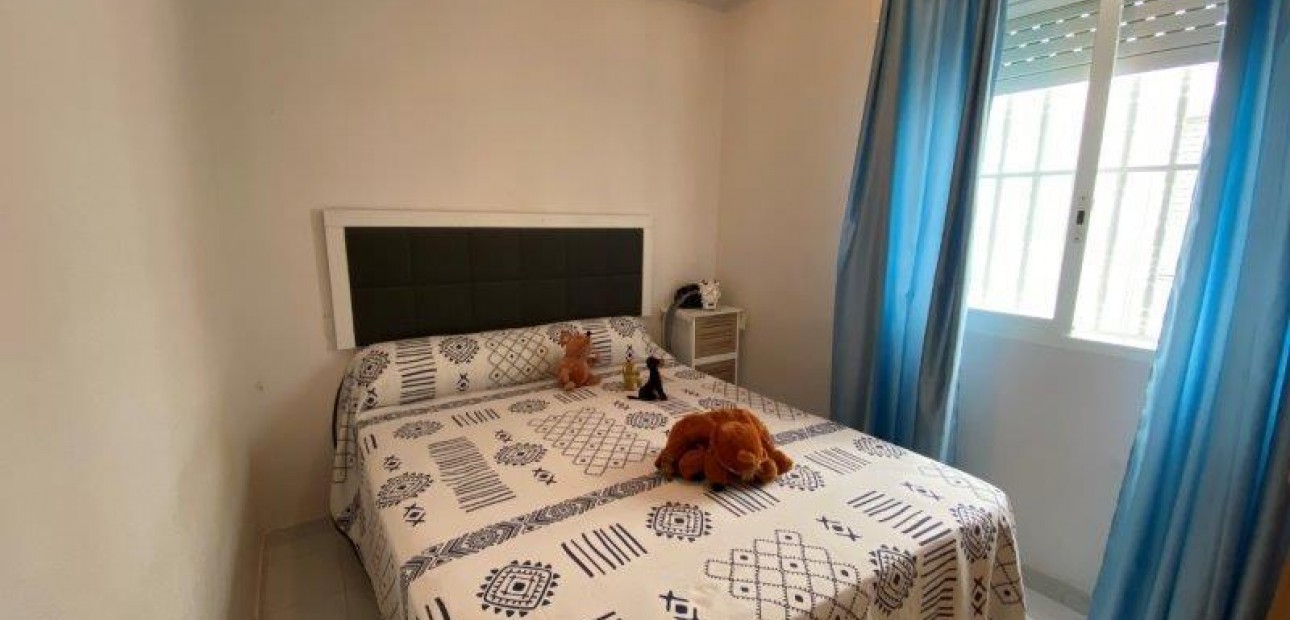 Sale - Apartment / flat -
Torrevieja - Estacion de autobuses